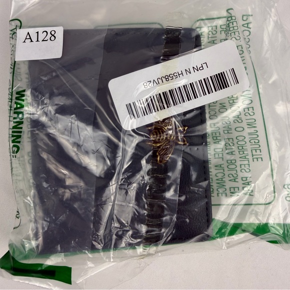 NWOT Small Women Wallet RFID Blocking Bifold Pocket- Green with gold butterfly - Picture 5 of 5